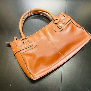 Vintage etienne Aigner brown leather hobo bag purse tan pockets compartments